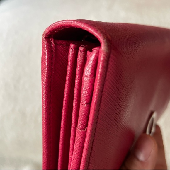 SOLD- Salvatore Ferragamo long wallet- vintage - Picture 14 of 17